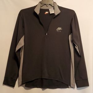 NIKE F.I.T pullover size Large black, gray
